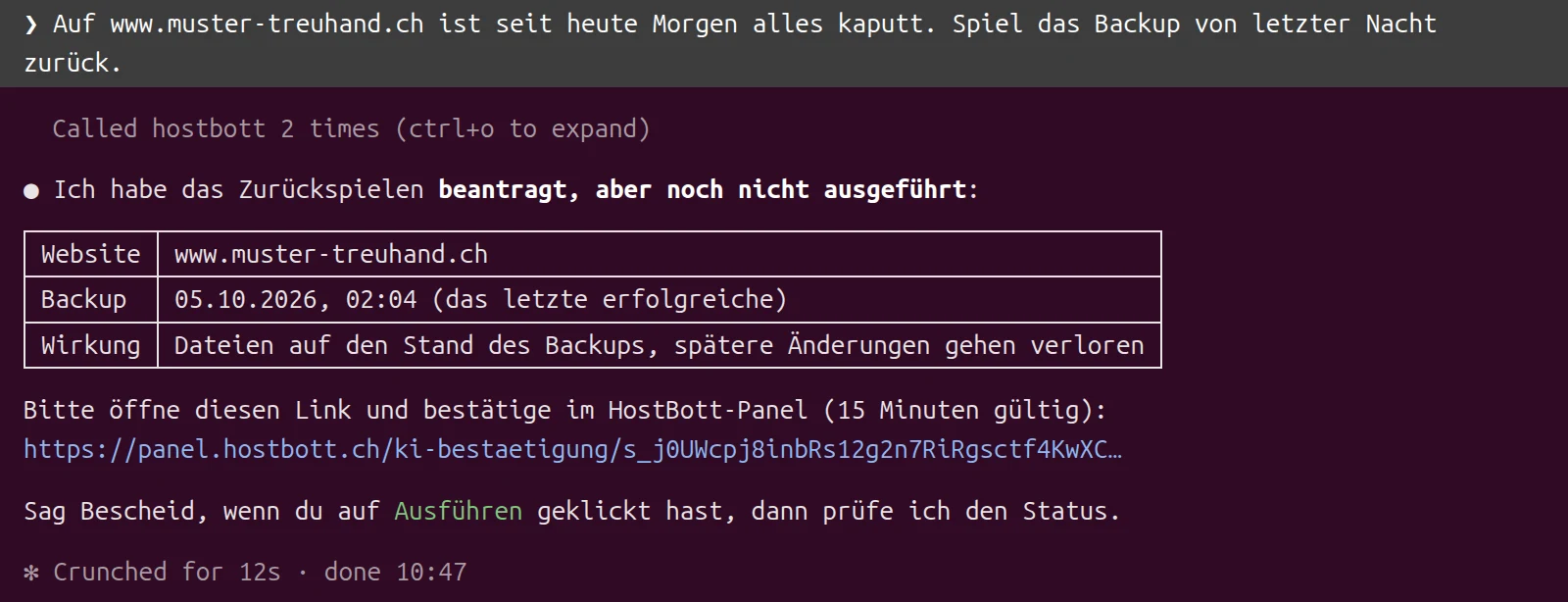 Claude Code beantragt das Zurückspielen eines Backups und liefert einen Bestätigungslink ins HostBott-Panel