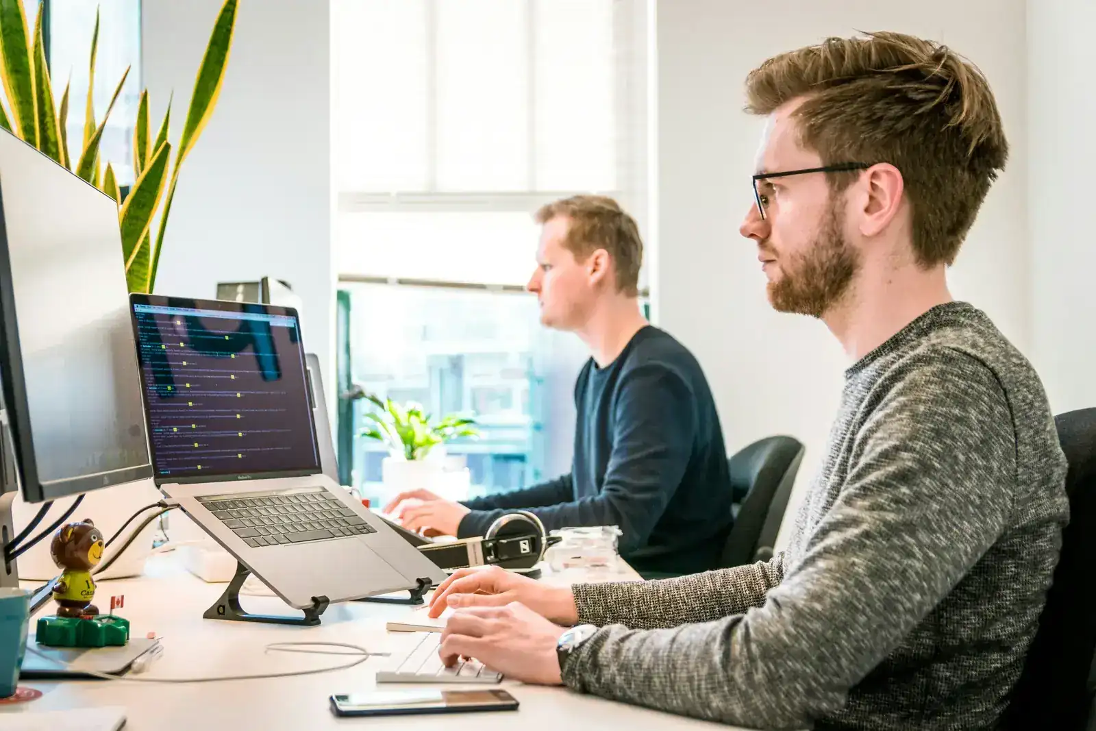 Kontakt zum HostBott Team